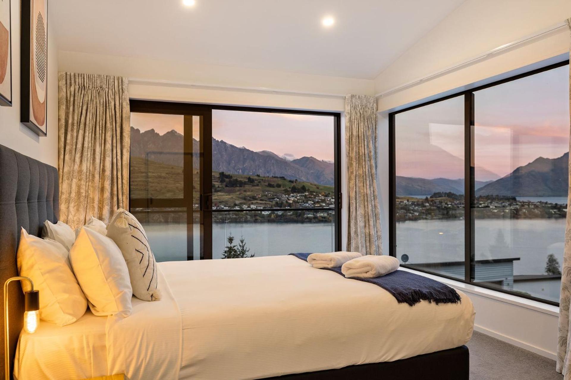 Villa St Matthews Views Cecil Distretto di Distretto di Queenstown Esterno foto